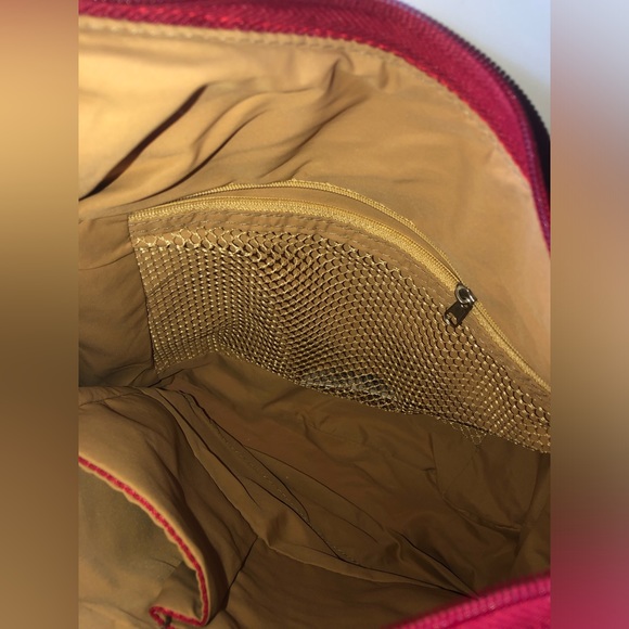 Travelon red nylon crossbody bag - Picture 4 of 4